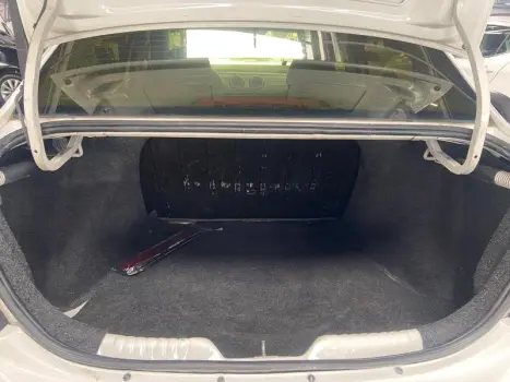 VOYAGE 1.6 TREND 8V FLEX 4P MANUAL