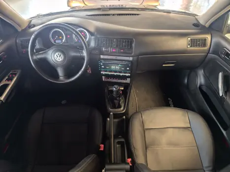 GOLF 1.6 MI FLASH 8V FLEX 4P MANUAL