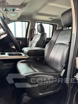 CLASSIC LARAMIE 5.7 CD V8 4X4 Aut.