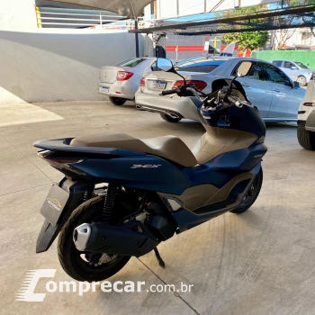 PCX 160 DLX
