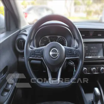 KICKS PLAY 1.6 16V FLEXSTART SENSE XTRONIC