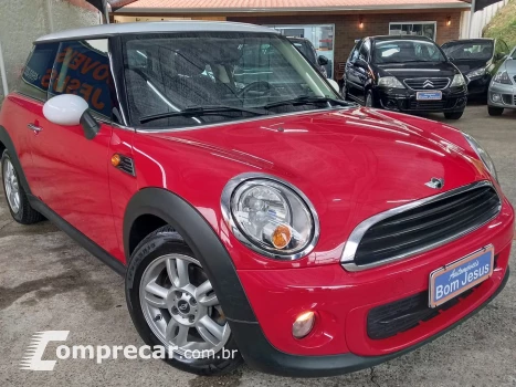 One 1.6 16V Gasolina 2P Automático