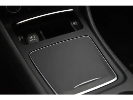 CLA 180 - 1.6 CGI 7G-DCT