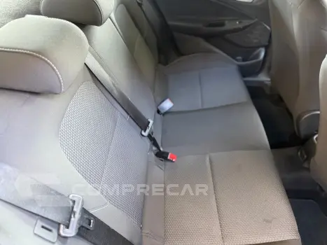 ONIX SEDAN Plus LT 1.0 12V TB Flex Mec.