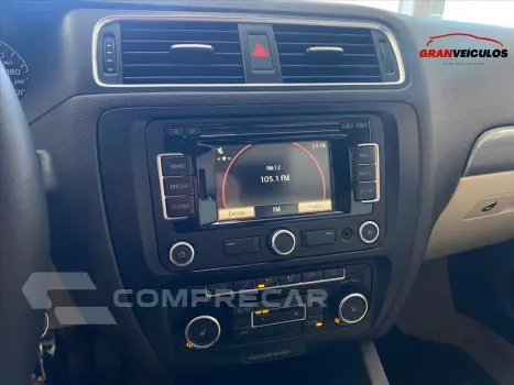 JETTA 2.0 TSI HIGHLINE 200CV GASOLINA 4P TIPTRONIC