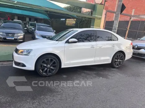 Volkswagen JETTA - 2.0 COMFORTLINE 4P TIPTRONIC 4 portas