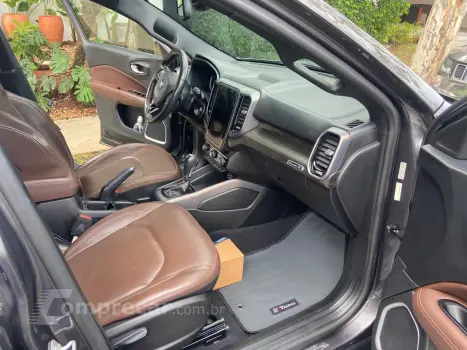 TORO 2.0 16V Turbo Ranch 4WD AT9