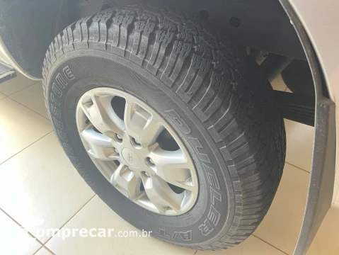 FORD RANGER 2.2 XLS 4X4 CD 16V 4 portas