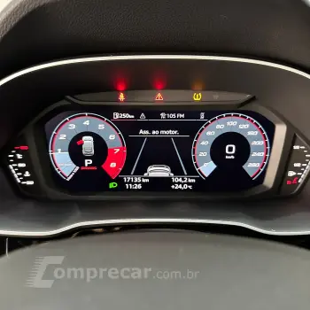 Q3 Performance 2.0 TFSI Tiptr. Quattro