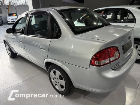 CLASSIC 1.0 MPFI LS 8V FLEX 4P MANUAL