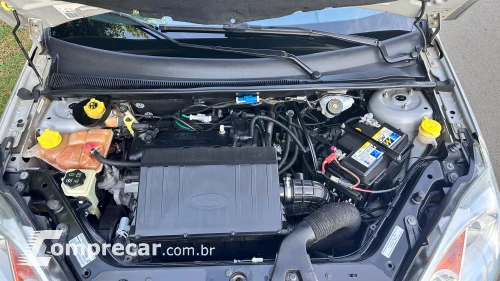 FIESTA 1.6 SE Sedan 16V