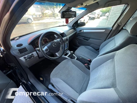 VECTRA 2.0 MPFI Elegance 8V 140cv