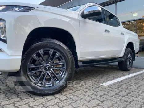 L200 TRITON 2.4 16V Turbo Sport HPE CD 4X4