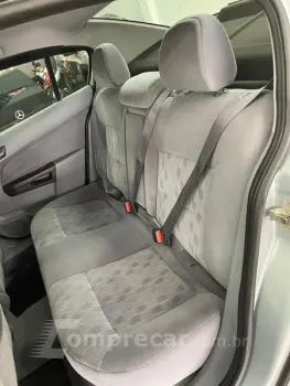 VECTRA ELEGANCE 2.0 8V 4P