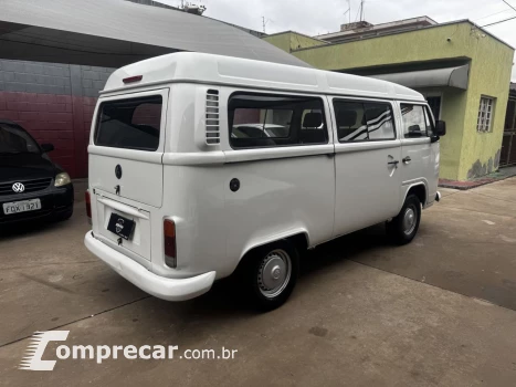 Kombi 1.4 FLEX STD 9 LUGARES