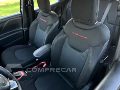 RENEGADE 2.0 16V TURBO DIESEL TRAILHAWK 4P 4X4 AUTOMÁTICO