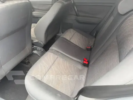 Polo Sedan 1.6 4P COMFORTLINE FLEX