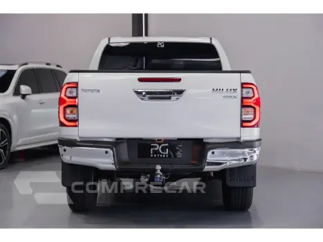 HILUX 2.8 D-4D TURBO DIESEL CD SRX 4X4 AUTOMÁTICO