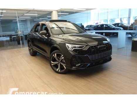 Audi Q3 2.0 40 TFSI GASOLINA PERFORMANCE BLACK QUATTRO TIPTRONIC 4 portas