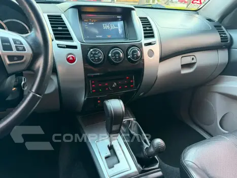 Pajero 3.5 Hpe 4X4 7 Lugares V6 24V Flex 4P Automático