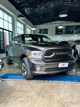 CLASSIC LARAMIE 5.7 CD V8 4X4 Aut.