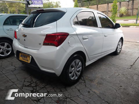 CHEVROLET ONIX 1.0 LT 4 portas