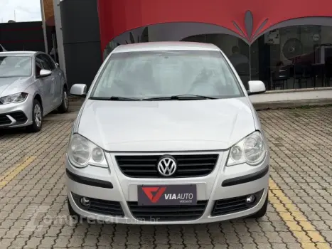 POLO SEDAN - 1.6 MI 8V 4P MANUAL
