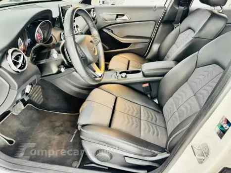 GLA 200 1.6 CGI STYLE 16V TURBO 4P