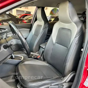 ONIX 1.0 Turbo Premier