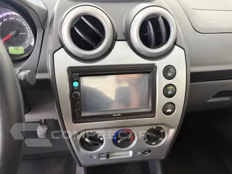 FIESTA 1.6 ROCAM SE SEDAN 8V FLEX 4P MANUAL