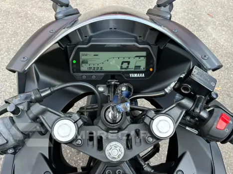 YZF R15 ABS