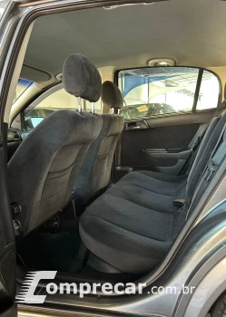 ASTRA 2.0 MPFI Advantage 8V