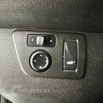 Kwid KWID Intense 1.0 Flex 12V 5p Mec.