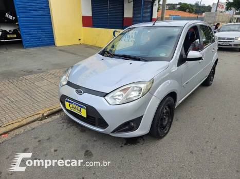 FORD FIESTA 1.6 Rocam 8V 4 portas