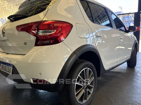 SANDERO 1.6 16V SCE Intense
