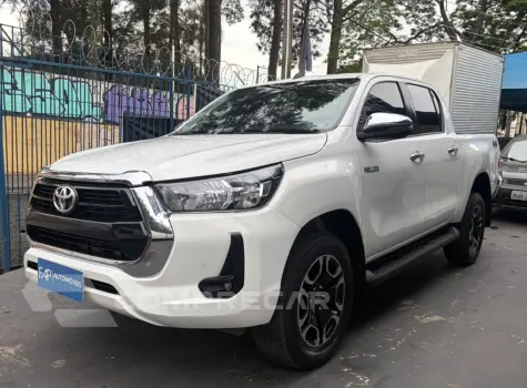 Toyota Hilux Caminhonete 3.0 16V 4P 4X4 SRV TURBO DIESEL CABINE DUP 4 portas