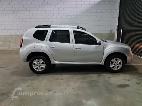 Duster 2.0 Dynamique 4X2 16V Flex 4P Automático