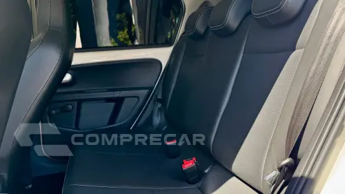 CROSS UP 1.0 TSI 12V