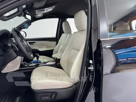 HILUX SW4 2.8 D-4d Turbo Diamond 7L