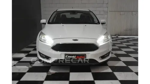 FOCUS SEDAN - 2.0 SE 16V 4P POWERSHIFT