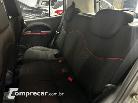 UNO - 1.4 SPORTING 8V 4P MANUAL