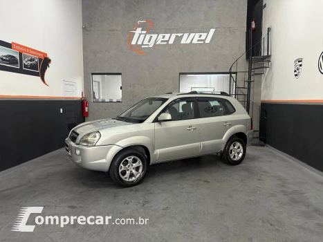 Hyundai TUCSON 2.0 MPFI GLS 16V 143cv 2WD 4 portas