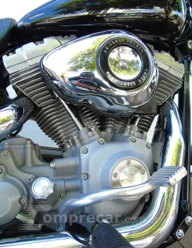 HARLEY-DAVIDSON DYNA SUPER GLIDE FXD