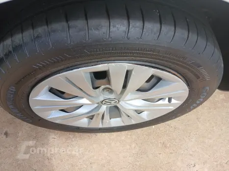 VOYAGE 1.0 12V MPI TOTALFLEX 4P MANUAL