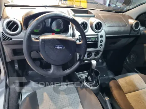 FIESTA 1.6 MPI Class Sedan 8V