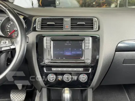 JETTA 2.0 TSI HIGHLINE 211CV GASOLINA 4P TIPTRONIC