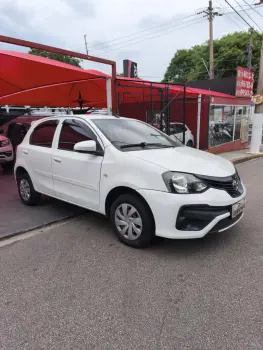 Etios Hatch 1.3 16V 4P FLEX X