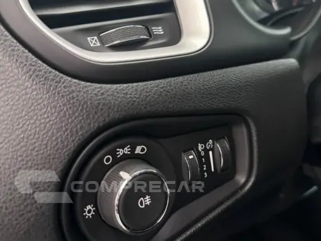 RENEGADE - 1.8 16V SPORT 4P AUTOMÁTICO