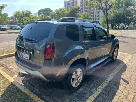 DUSTER - 2.0 DYNAMIQUE 4X2 16V 4P AUTOMÁTICO