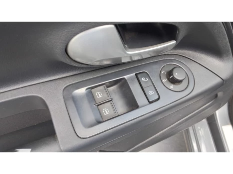UP 1.0 CROSS TSI TOTAL 12V 5P FLEX